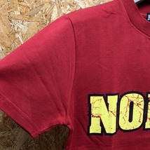 NOISY ノイジー - メンズ Tシャツ 『NOISY / SEX MACHINEGUNS』 ヘヴィメタル バンドT 音楽 丸首 半袖 カットソー 綿100% レッド 赤_画像3