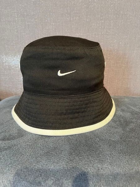 新品 NIKE バケットハット ブラック ベビー キッズ 48㎝
