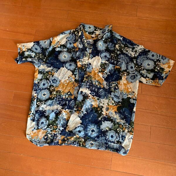 半袖シャツ 総柄 半袖 夏物 リーフ柄 S M