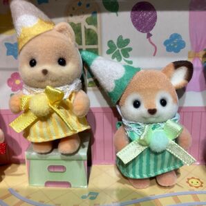 シルバニアファミリー にぎやか赤ちゃん -いろえんぴつ- キャラメルイヌの赤ちゃん シカの赤ちゃん