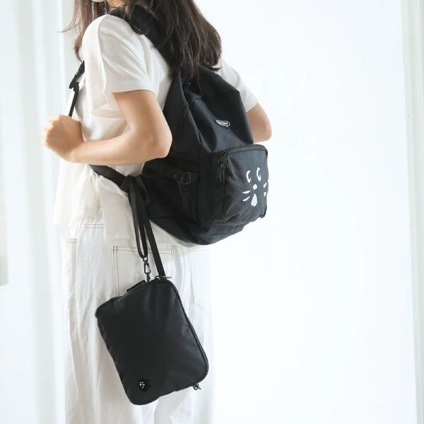 台湾限定 サコッシュ&トラベルリュック ネネット にゃー murmur 黒