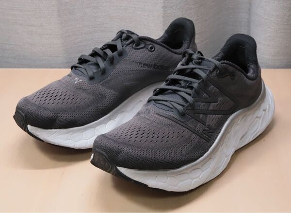 NewBalance Fresh Foam X More v4 28.0 2E MMORGG4 ダークグレー