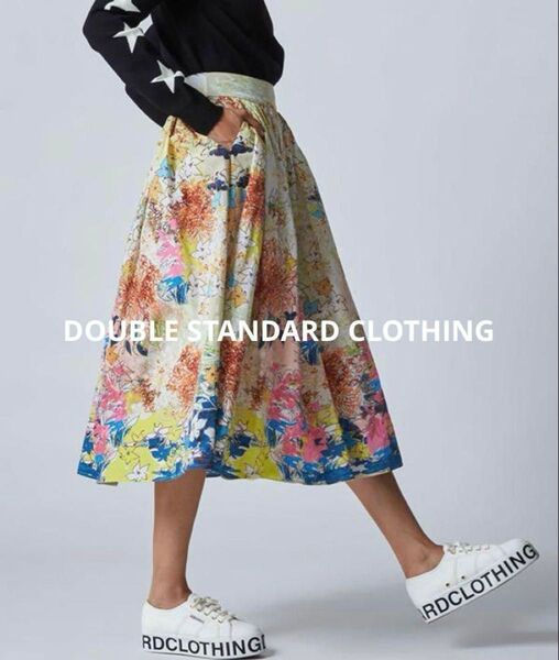 ダブルスタンダードクロージング オリジナルフラワーメモリーサテンフレアスカート DOUBLE STANDARD CLOTHING