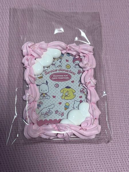 ⑥ ハンドメイド ホイップデコ トレカケース 硬質ケース 硬質カードケース トレカデコ デコトレカ デコケース サンリオ
