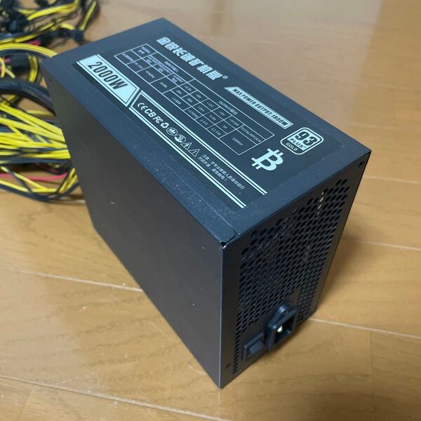 ジャンク品 金積長該鉱機版 2000W電源ユニット