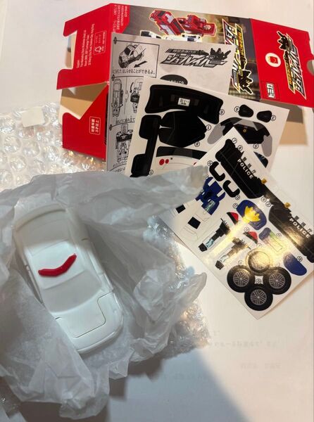 特装合体ロボ ジョブレイバー 第1弾 ポリスブレイバー 日産 パトロールカー マクドナルド ハッピーセット トミカ パトカー