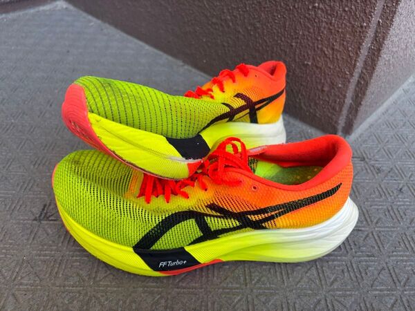 METASPEED SKY PARIS アシックス ランニングシューズ 25.5cm 中古 値下げ交渉OK!!