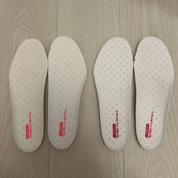 スニーカーインソール 2枚 未使用品 ASICS tarther 中敷き