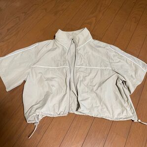 レトロガール RETRO GIRL ショート丈ジップアップトップス ベージュ シャカシャカ