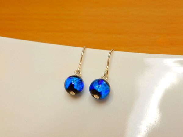 6mmホタルガラスのシルバー925ピアス(コバルトブルー)
