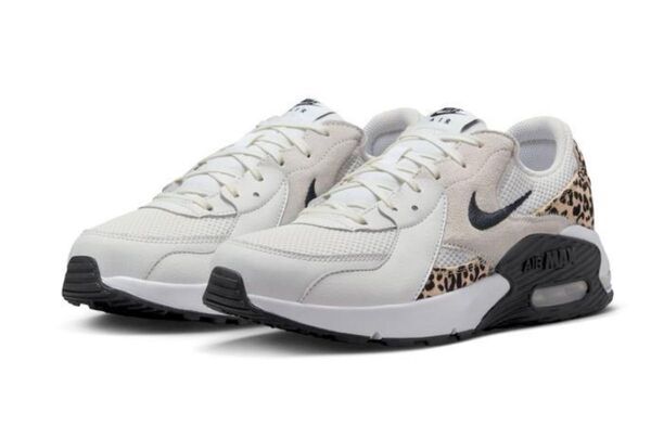 人気! NIKE ナイキ エアマックス エクシー ウィメンズシューズ レオパード 24.5cm
