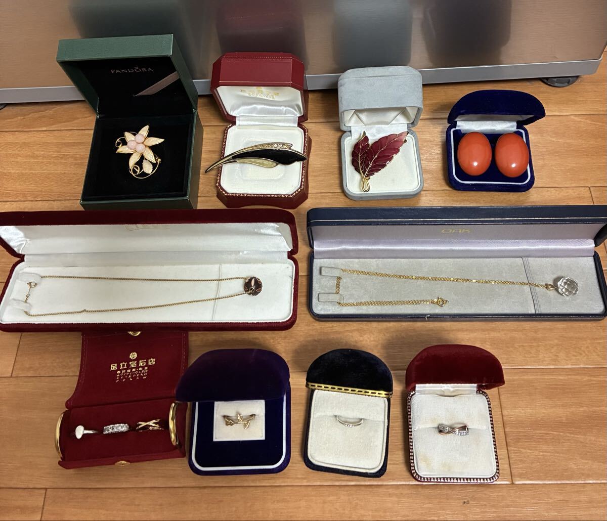 生前整理、遺品整理、のジュエリーセット。 2025年最新】遺品整理の関連商品が並ぶ福袋 | 大事な思い出を