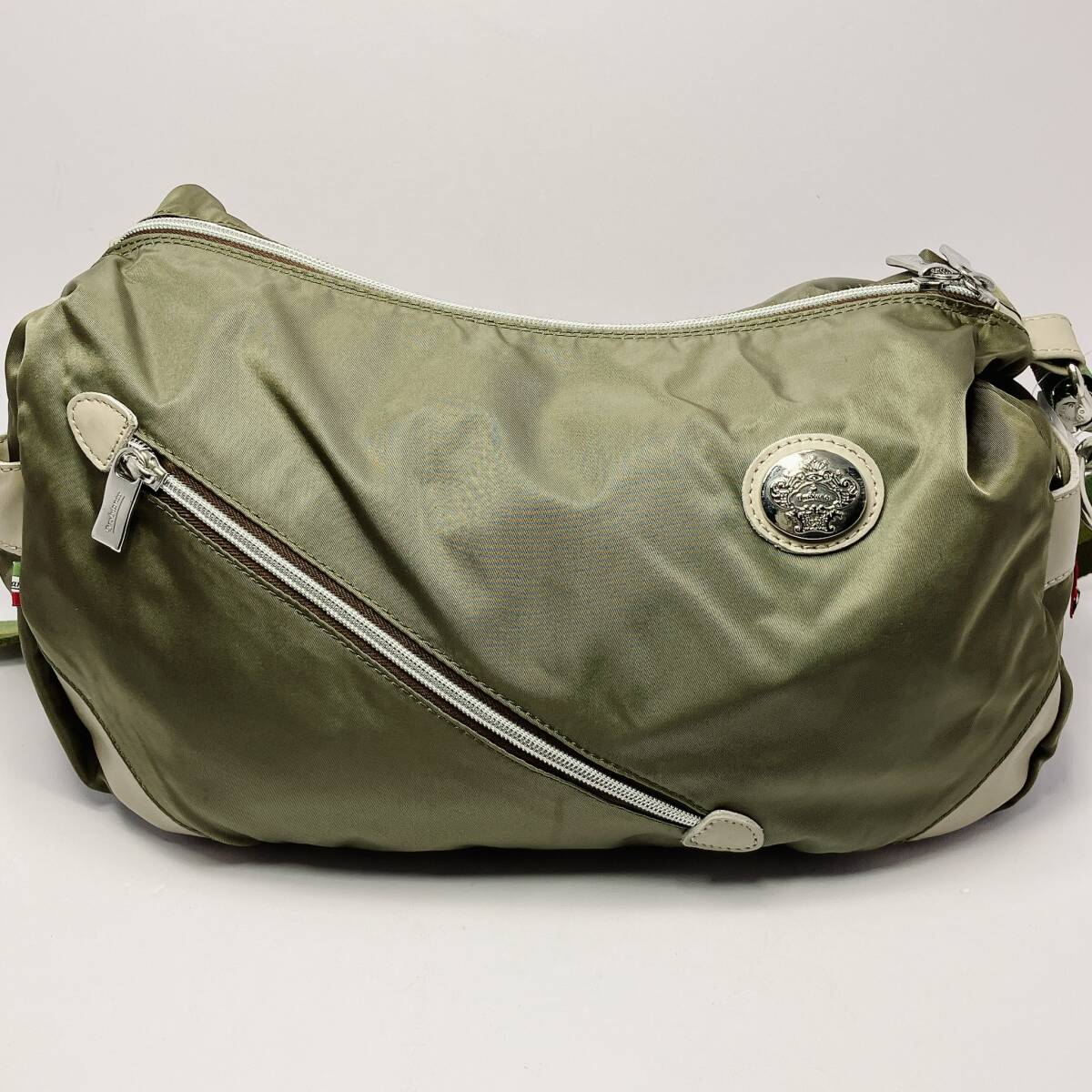 オロビアンコ　ショルダーバッグ　新品未使用 楽天市場】【土日限定 最大39倍】 ノベルティ付 【日本正規品