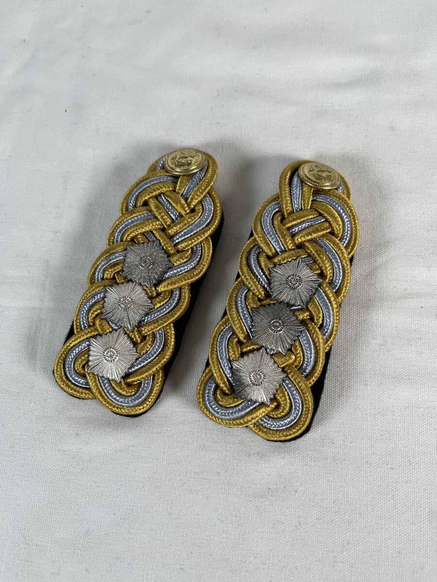 【送料無料】 東ドイツ軍 東独 国家人民軍 NVA 将校 礼装 パレード 飾緒 送料無料】 東ドイツ軍 東独 国家人民軍 NVA 将校 礼装 パレード