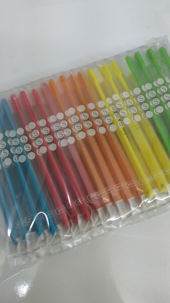 お得な70本セット 歯科医院専用歯ブラシShu Shu α ふつう 日本製(やわらかめに変更可能)