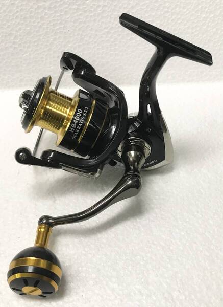 ROLLFISHスピニングリールHB4000☆送料無料☆新品未使用☆ブラックゴールド☆左右ハンドル変更可能☆ロータリーグリップ☆アルミ合金製