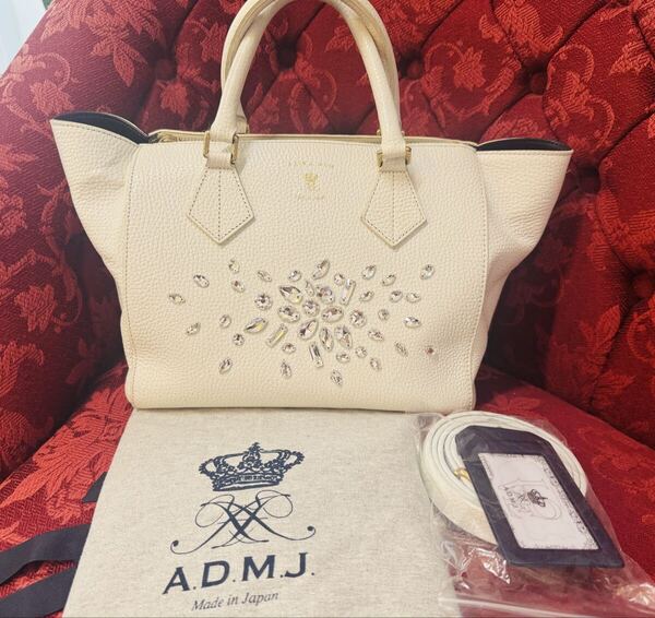 貴重☆ADMJ スワロフスキー ホワイトレザーバッグ ショルダーストラップ付き♪