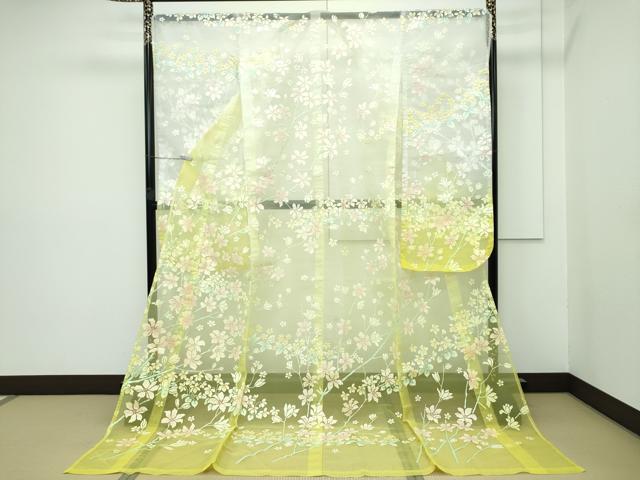 お引きずり・お引き摺り・引き振袖　結婚式　草花文　暈し染め　金銀彩　逸品 Yahoo!オークション -「お引きずり」の落札相場・落札価格