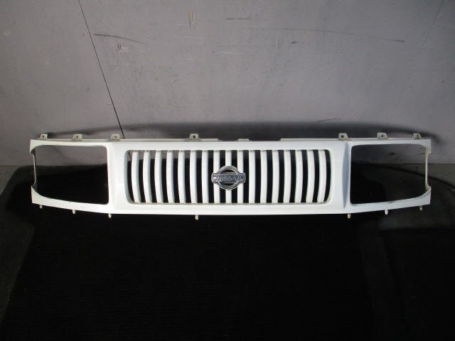 フロントグリル 丸目 ヘッドライト ラシーン 丸目のラシーンは専門店のオリジナル！カスタムフェイス6選