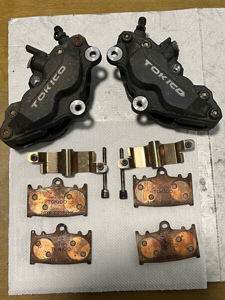 清掃済 ZRX1200 ダエグ DAEG純正トキコ製4PODブレーキキャリパー☆ピッチ62mm☆純正戻し、流用☆ゼファー/GPZ900R/GSR400など☆送料無料
