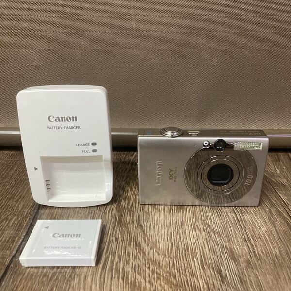 ◎送料無料 Canon IXY コンパクトデジタルカメラ 25IS キャノン イクシー デジカメ コンデジ イクシィ シルバー 充電器付き