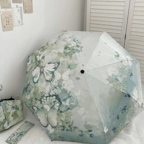 新品 折りたたみ傘 晴雨兼用傘 グリーン系 蝶々 オシャレ 可愛い 丈夫 日傘 雨傘 花柄 8本骨 収納ポーチ付き