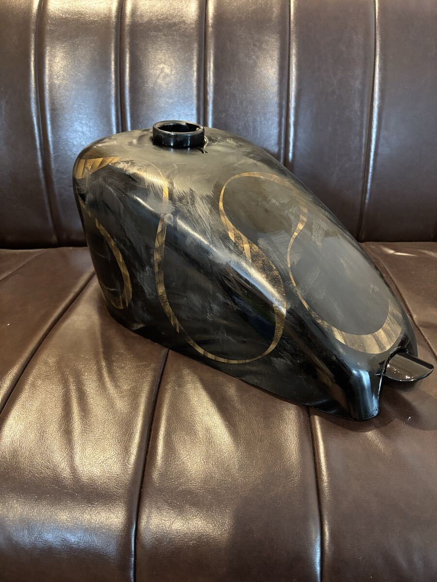 オールドペイント　マスタングタンク　ビンテージ　ショベル　ナックル　パン　エボ Amazon.co.jp: オールドペイント ハーレー ハマー 純正 ガス