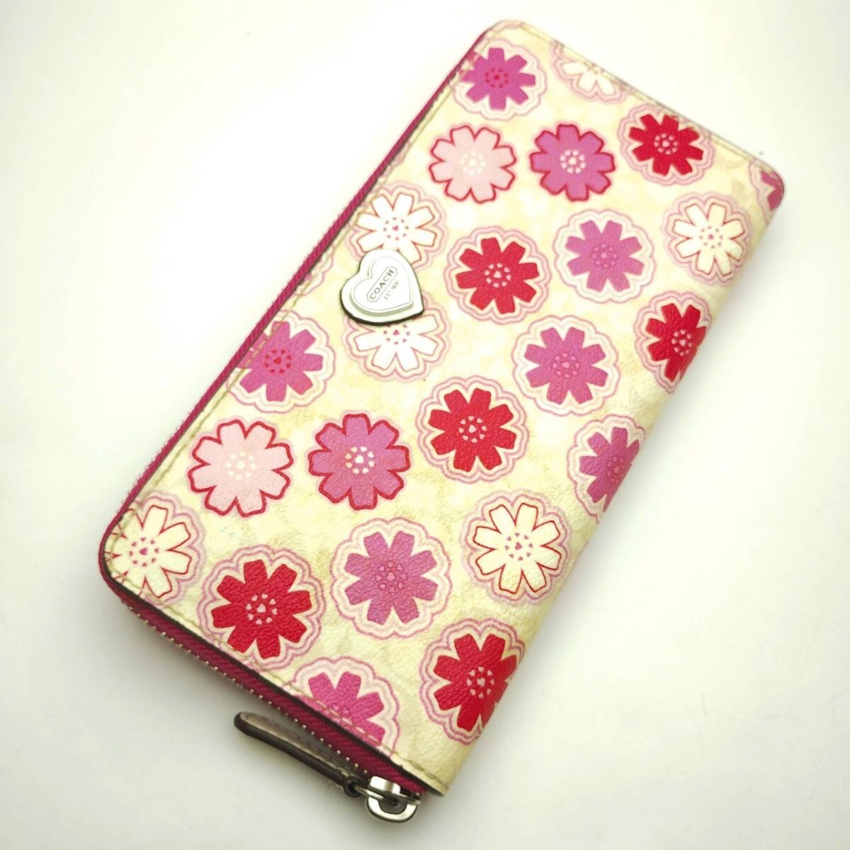 COACH 花柄 長財布オークションです。 コーチ 長財布 財布COACH 花柄 レディース財布 プレゼント