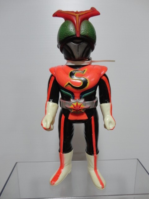 【美品】仮面ライダーストロンガー 旧バンダイ ソフビ Yahoo!オークション -「仮面ライダーストロンガーソフビ」の落札