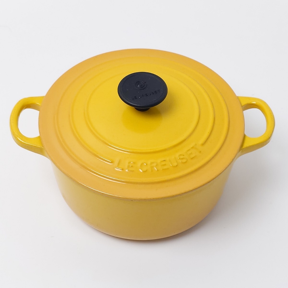 LE CREUSET - ル・クルーゼ　中古 Amazon.co.jp: ル・クルーゼ(Le Creuset) 鋳物 ホーロー 鍋