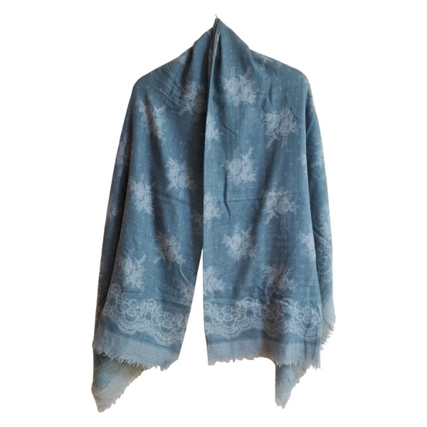 フランコフェラーリ FRANCO FERRARI　ストール　ブルー　カシミヤ 頼れる本物ストール「フランコ フェラーリ」で抜群コーデ | BLOG