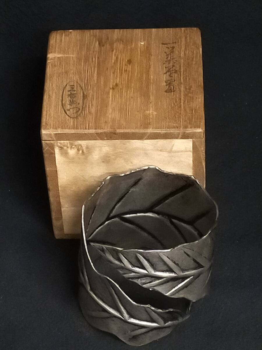 茶道具　鐵火箸　釜師　木越三右衛門造　二膳　共箱　V　R8312 Amazon.co.jp: 茶道具 鐵火箸 釜師 木越三右衛門造 二膳 共箱 V