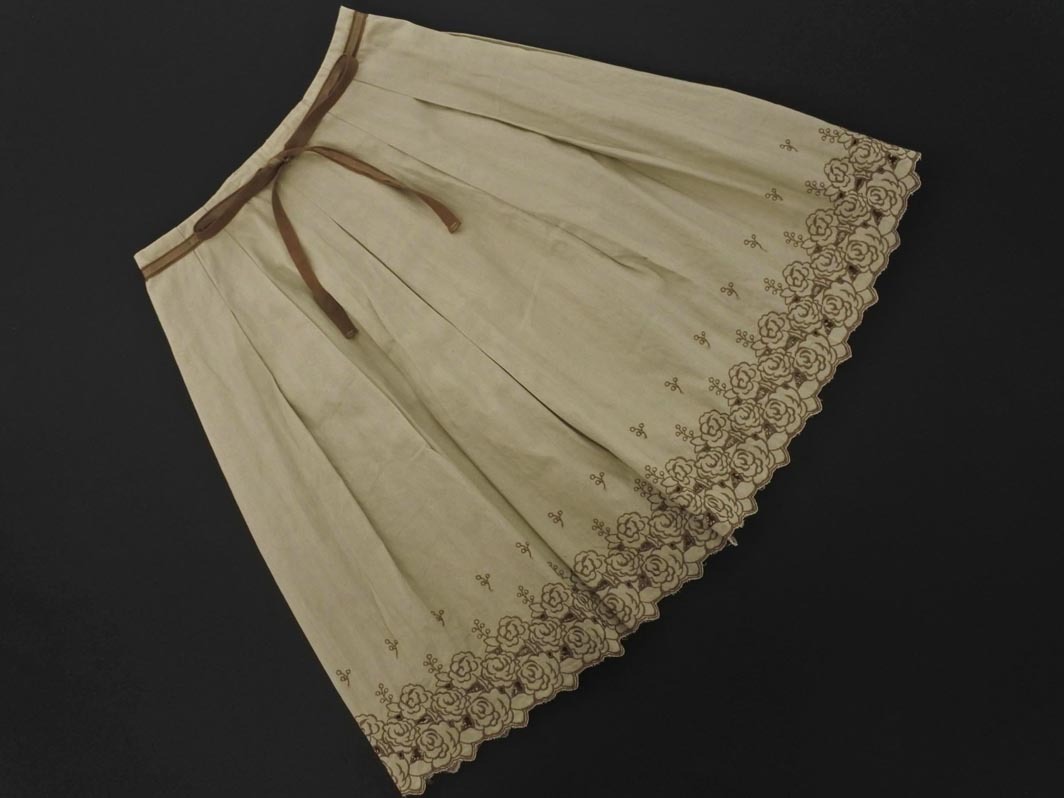 新品 タグ付き レストローズ チュニック キャミソール セット 新品 タグ付き レストローズ チュニック キャミソール セット