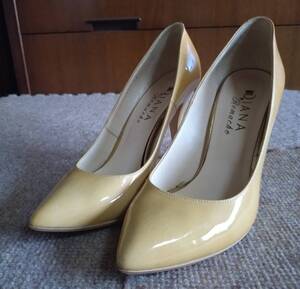 DIANA Romache アーモンドトゥハイヒール 24センチU 9センチヒール ライトベージュ やや使用感あり 中古品