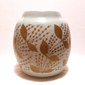 【即決】加藤土師萌 作 「白磁金彩壷」 共箱 代表的金襴手作品 代表作 ミュージアムピース(検)北大路 魯山人 富本 憲吉 【断捨離027】