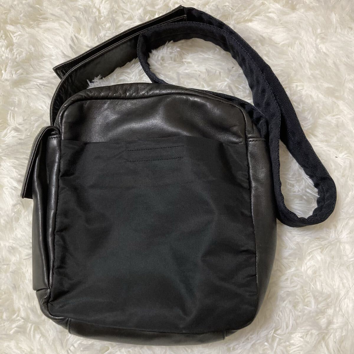 【希少】 PRADA 90s アーカイブ スリングバッグ ボディバッグ ブラック 1999s Prada sport archive body bag vintage プラダ ビンテージ