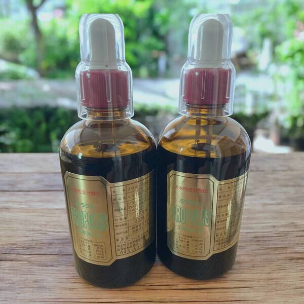 100ml2本 ブラジルミナス産 最上級原塊アレクリン系プロポリス ご覧いただきありがとうございます。