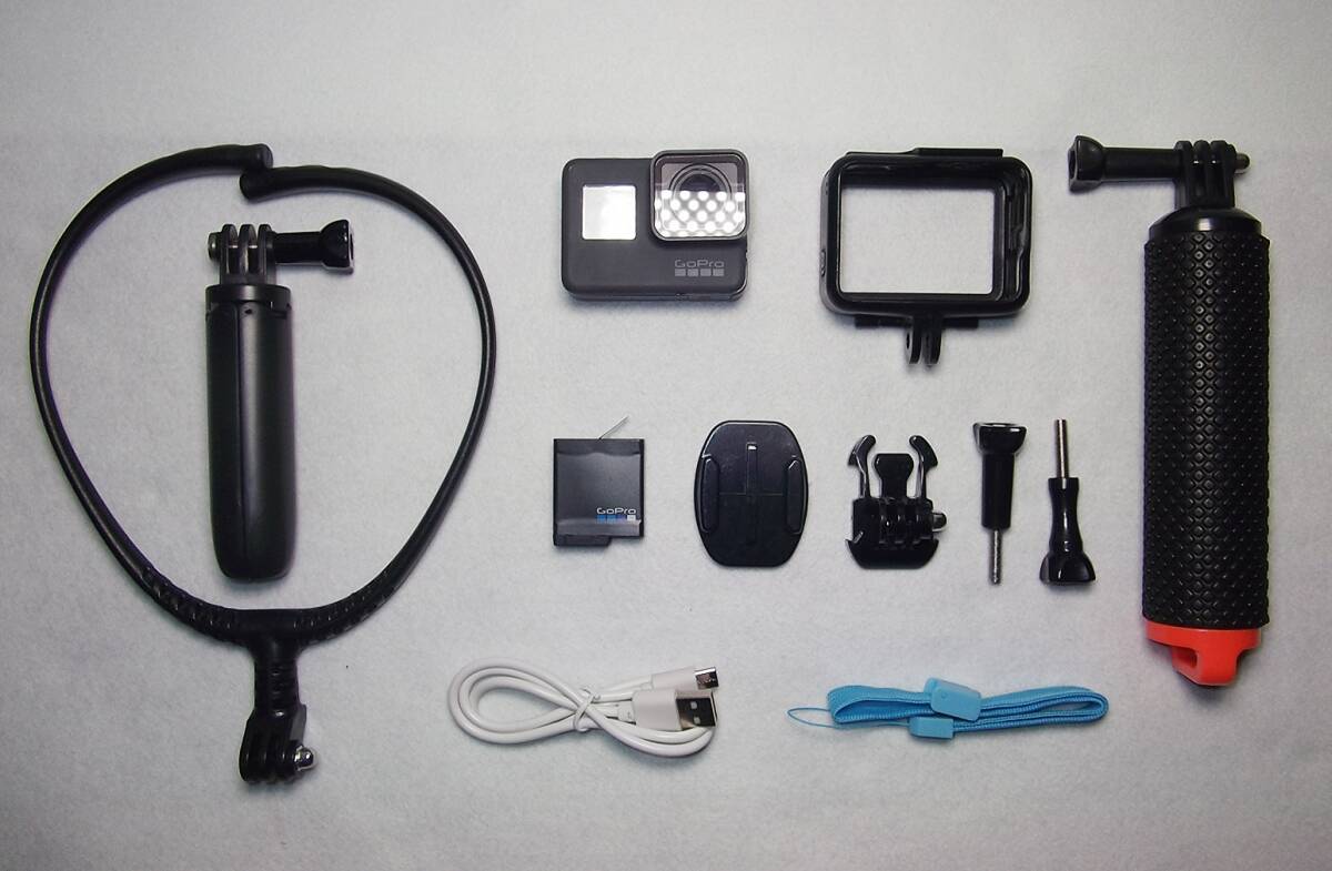GoPro アクションカメラ HERO5 Black CHDHX-502 GoPro HERO5 Session 4K Action Camera Black CHDHS-501 - Best Buy