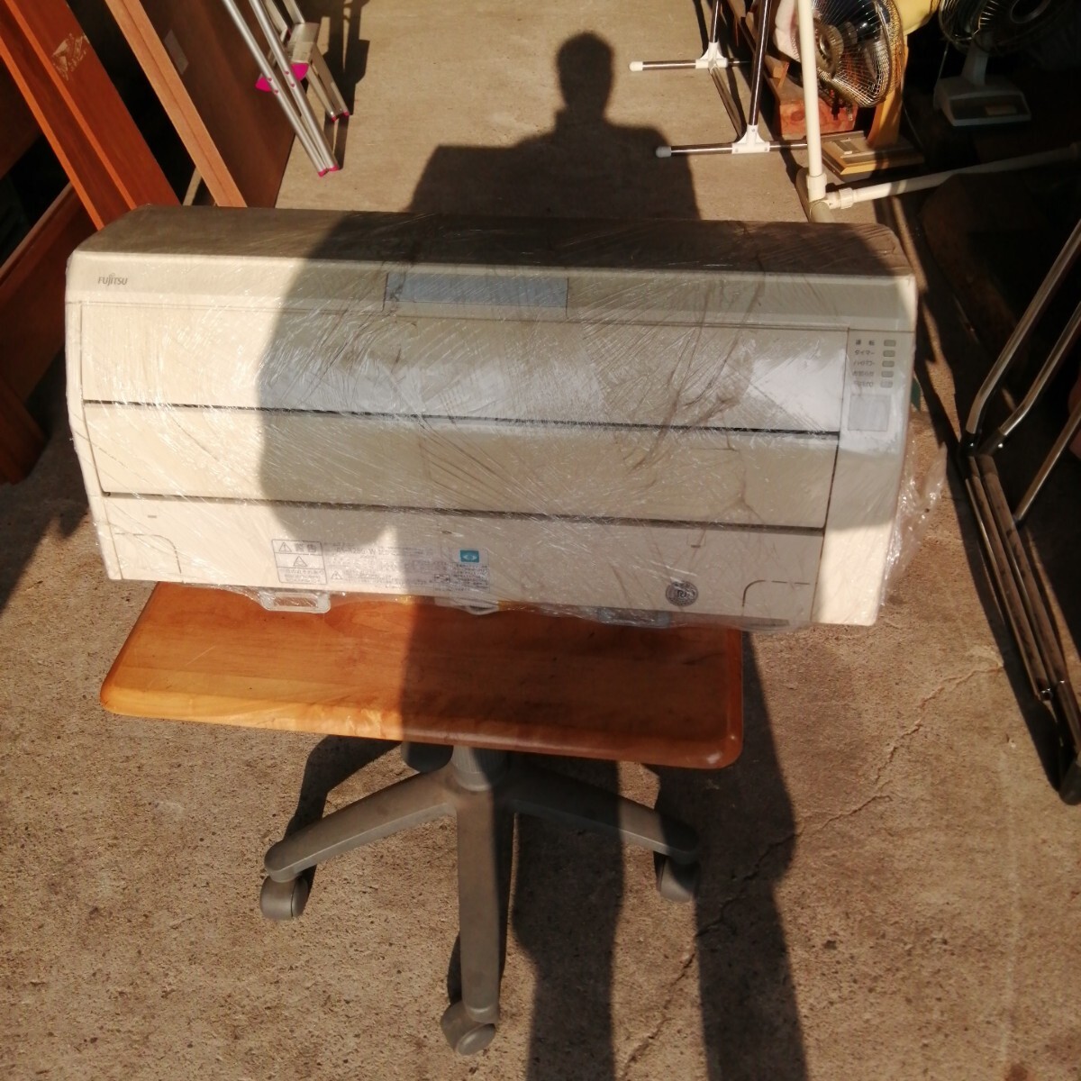 佐賀発 富士通　FUJITSU ルームエアコン　AS-R28G-W　リモコン付き