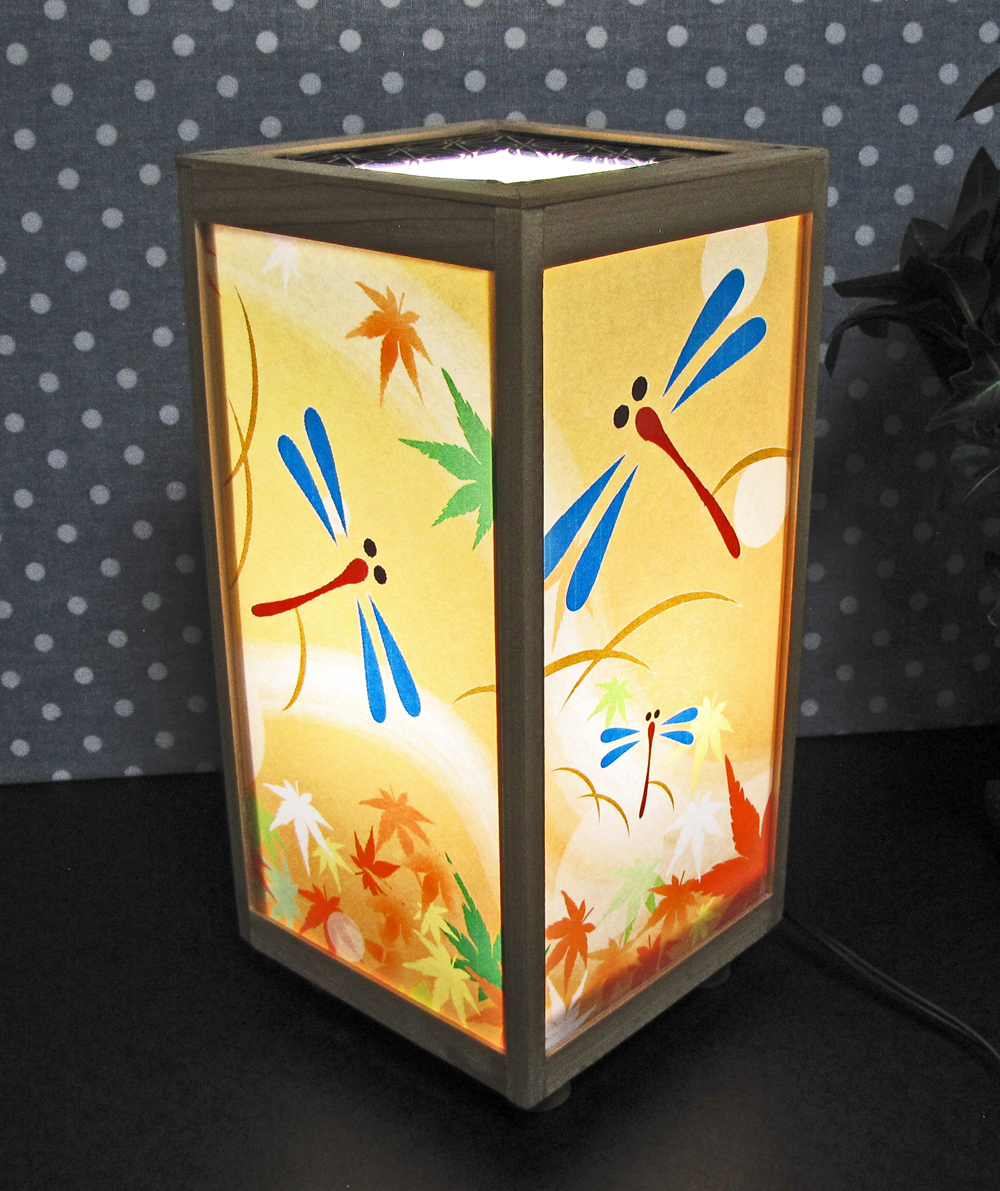 夢灯り癒しの灯火　華燭の宿り木／春秋の彩慕情　LED・檜枠造・厚紙張貼・軽量／ ☆華燭の宿り木＝「晩秋慕情」／至福の明り・心温まるひととき／LED昼