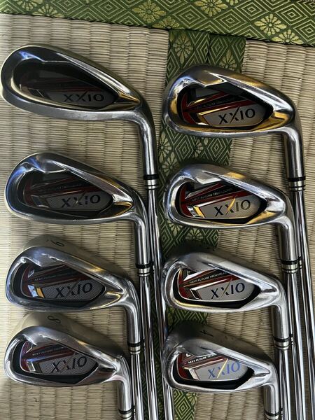 稀少品!赤!ダンロップ ゼクシオ7 XXIO7 アイアン8本セット XXIO (2012年) 8S N.S PRO 920GH R