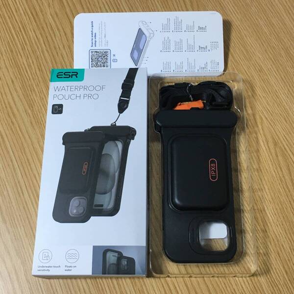 ESR スマホ 防水ケース iPhone 15/14/13専用 防水ポーチ 水中タッチスクリーン Face ID対応 精密ボタン IPX8完全防水 浮上設計 海
