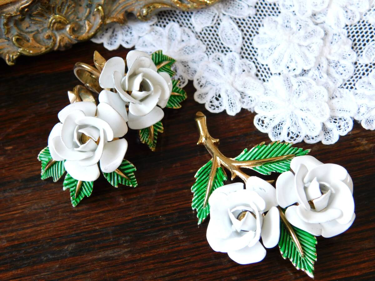 新品 希少 VINTAGE TRIFARI トリファリ 大ぶり ブローチ 薔薇 DSC00511_91b482ef-4f61-406d-