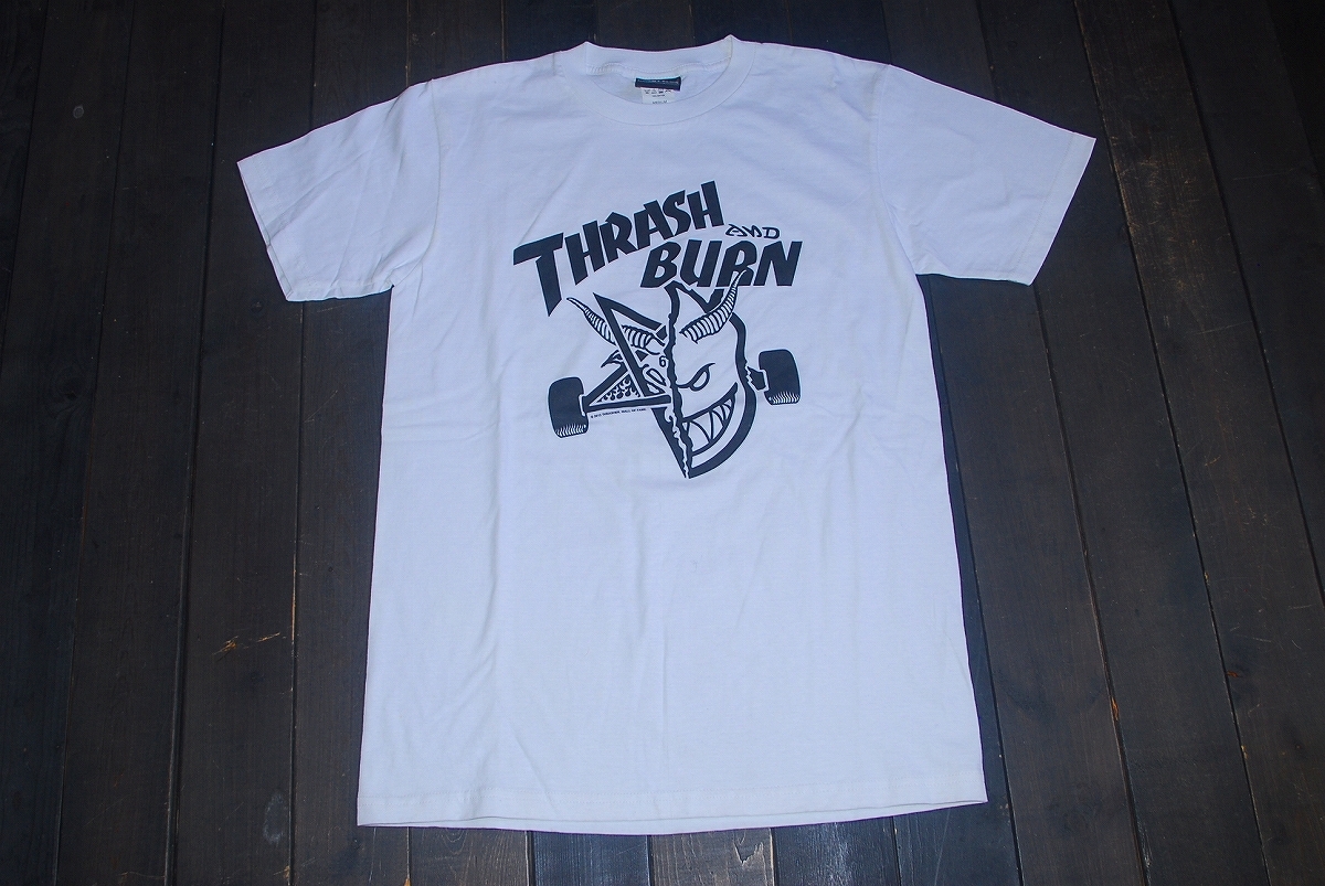 ATT5★形とても良い！★おしゃれなTシャツ★白/ホワイト★М★倉庫保管の未使用