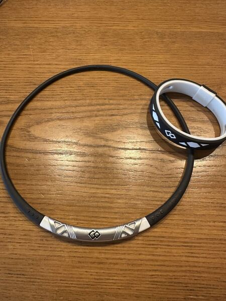 コラントッテ ネックレス SR140 Mサイズ ネックレスと腕用 セット Colantotte 現品のみ