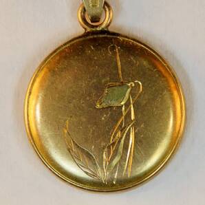 ★極めて珍しいペンダントトップ★K18無垢★片面コンパス(方位磁石)★かなりの年代物★