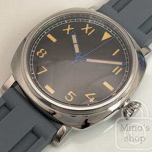 国産コアに潜水性能とラバー仕様で万能ミリタリーを構築【国産S社製NH35搭載/新品】イタリア軍式 防水性能200m サファイア グレーラバー