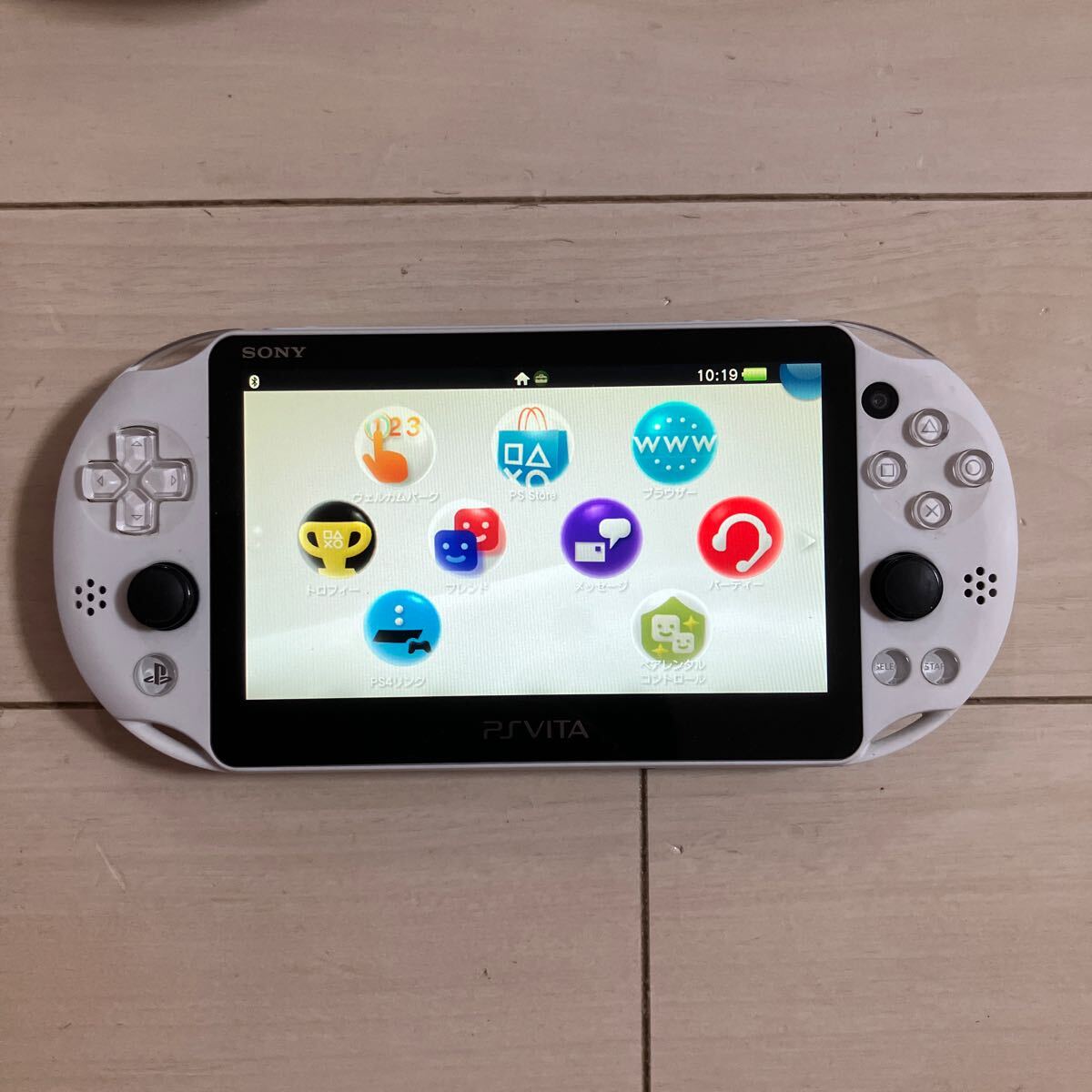 PS vita 32gb　SONY純正品　未開封品 ○新品 未開封○Vita専用メモリーカード『32GB』生産終了品 SONY