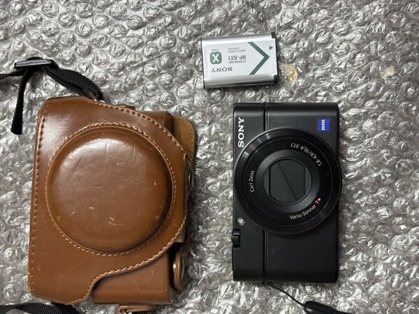 コンパクトデジタルカメラ Sony cyber-shot DSC-RX100 821