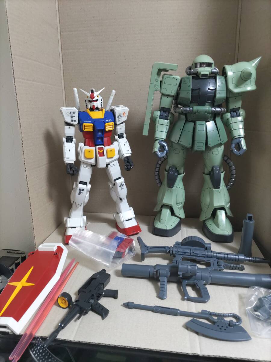 Yahoo!オークション -「メガサイズ ザク」(完成品) (ガンダム)の